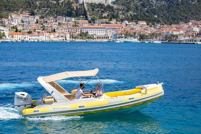 Private Speedboat Transfer to Hvar Town From Split Airport - Meeting and Pickup