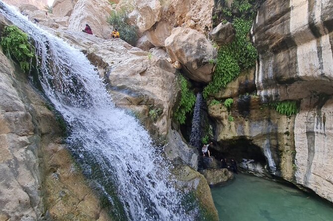 Private Wadi Tiwi - Bimmah Sinkhole - White Sand Beach - Full Day Tour - The Sum Up