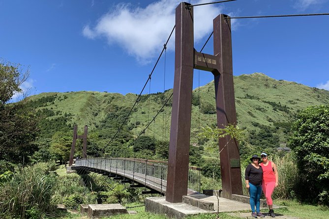 Private Yangmingshan Volcano Tour - Tour Activities