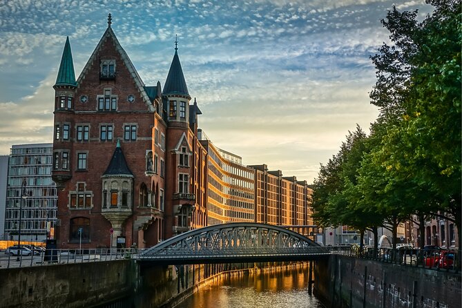 Self Guided Hamburg Scavenger Hunt and Best Landmarks Tour - Booking and Availability