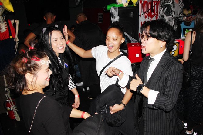 Seoul Pub Crawl by Absolute - Age Limit and Smoking Policy