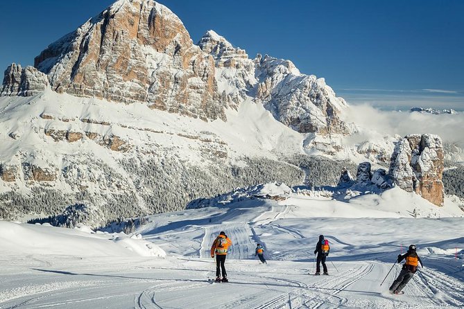 Super 8 Funskitour With Guide - Meeting Point and Time