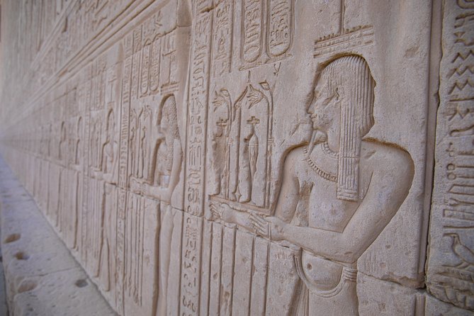 The Great Denderah Temple Complex - Location and Significance