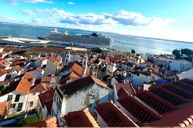 The Great Women Of Lisbon History Walking Tour - Start Time