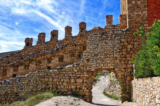 Touristic Highlights of Albarracín on a Private Half Day Tour With a Local - Enjoy Exclusive Insider Tips