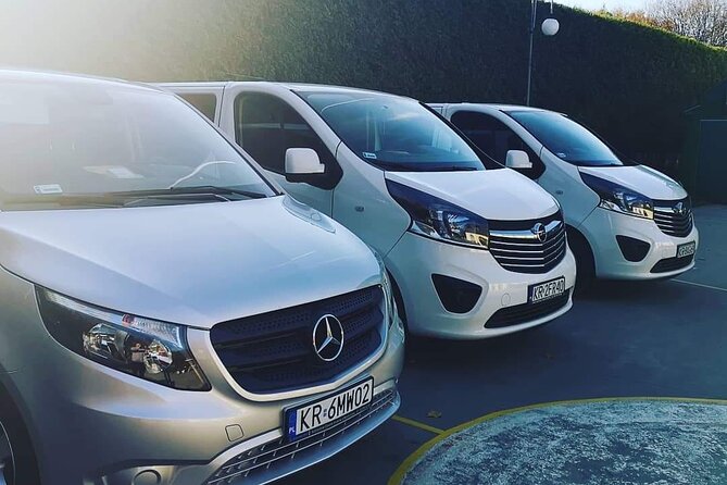 Transfer From Krakow (Balice Airport) to LeżAjsk - Service Details