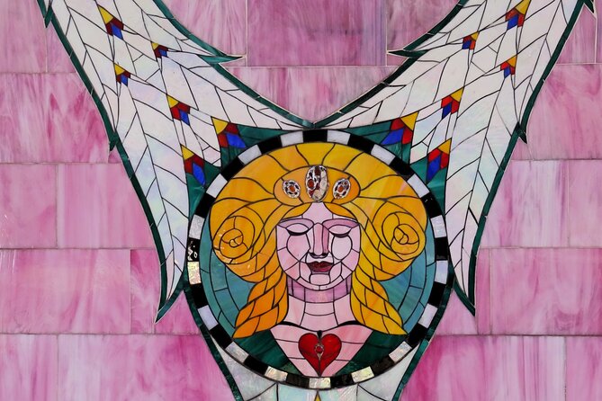 Vienna Neighborhood Private Walk Hundertwasser Zaha Hadid Ferris - Neighborhood Exploration