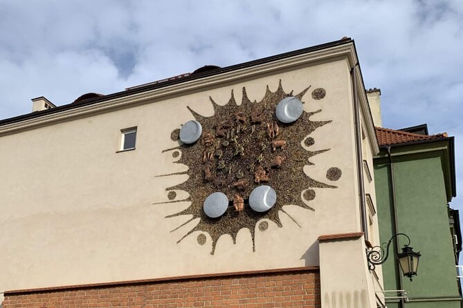 Warsaws Old Town A Self-Guided Audio Tour - Tour Features