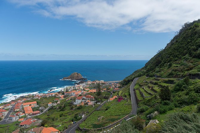 West - Porto Moniz Attractions - Visit the Porto Moniz Aquarium