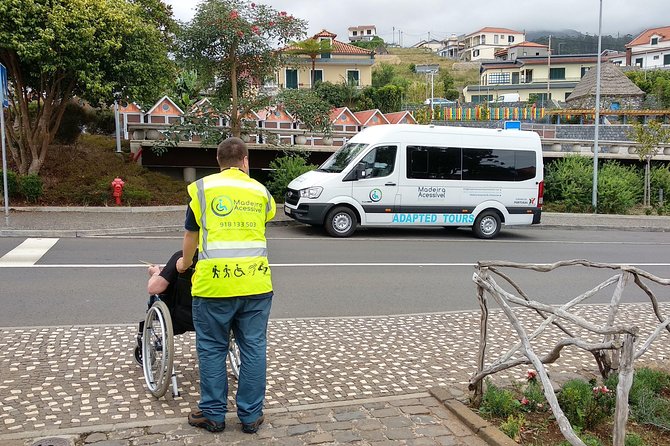 Wheelchair Handicap Tour Full Day To Kids - Accessibility Tips and Snack Options