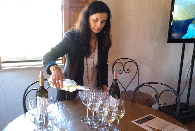 Wine Tour Discover the History and Flavors of the Best Winerys of Lisbon Region - Gourmet Food and Wine Pairing