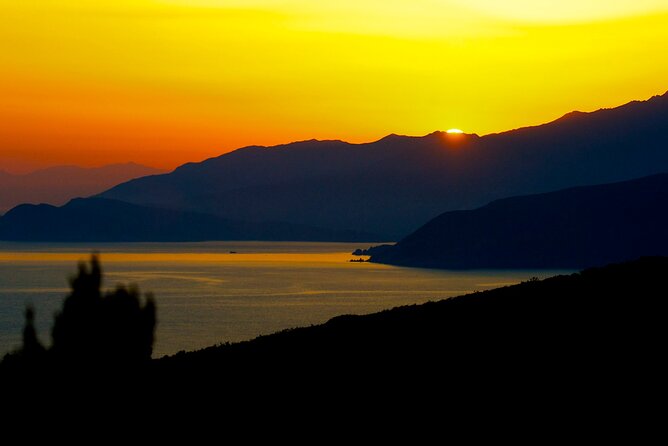 2-Hour Magical E-bike Tour at Sunset in Capoliveri