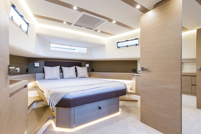 5 Hour Private Yacht Cruise in Delos Rhenia Pardo 50 - Pickup and Drop-off Information