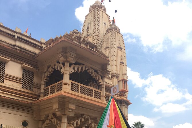 7-Hour Kampala Small Group Guided Walking Tour - Meeting and Pickup