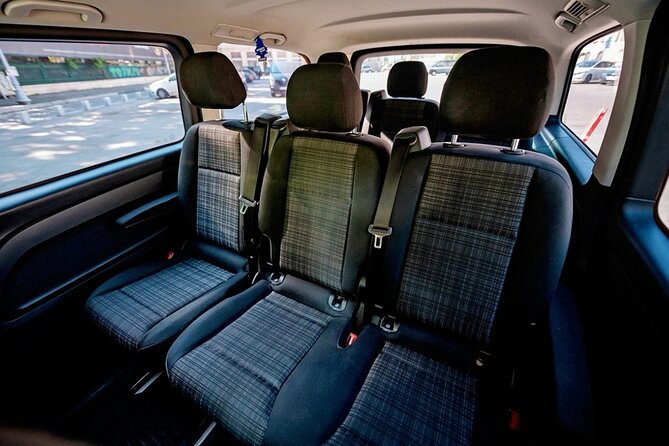 Airport Transfer With Mini-Van for 8 Passangers - Group Suitability