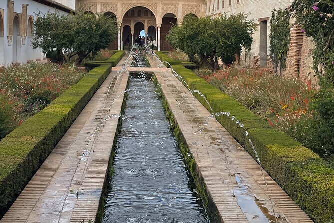 Alhambra Skip the Line Small Group Tour With Nasrid Palaces - Cancellation Policy