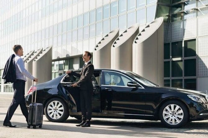 Amman Airport Private Round-Trip Transfer to Amman