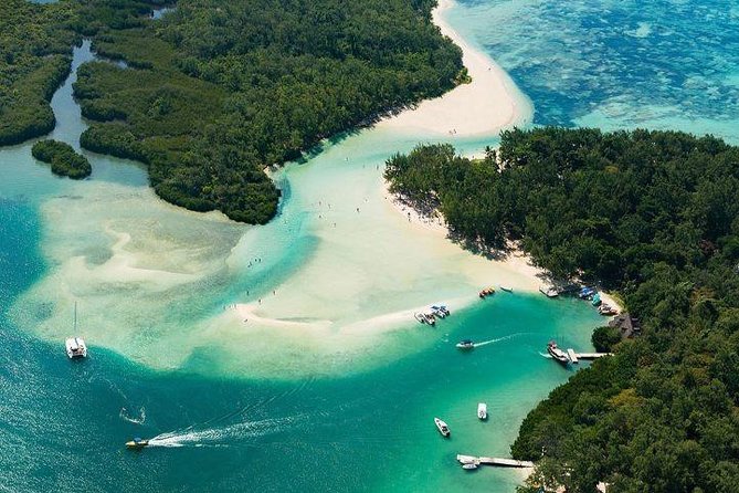 Catamaran Ile Aux Cerfs, Snorkeling + GRSE Waterfall, BBQ & Bar - Tour Activities