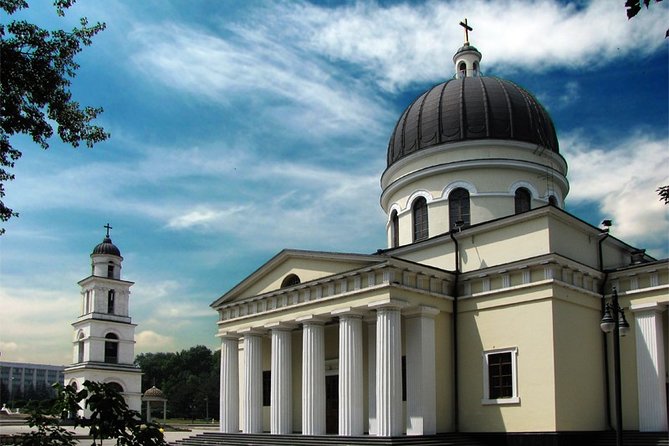 Chisinau Half-Day Private Tour by Bike With Local Guide - Price and Booking