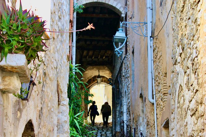 Craft Towns of the Wolf Gorge of Provence Private Tour - Customization Options