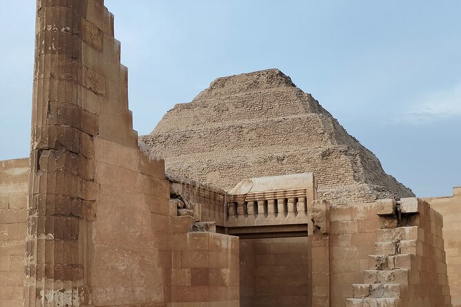 Day Trip to Giza Pyramids,And Egyptian Museum - Tour Guide Information