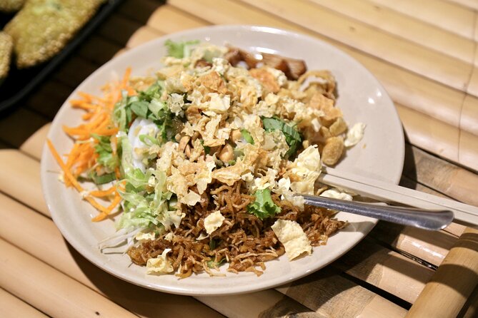 FEMALE TOUR GUIDE | Private Street Food & Sightseeing By Scooter - Tour Itinerary