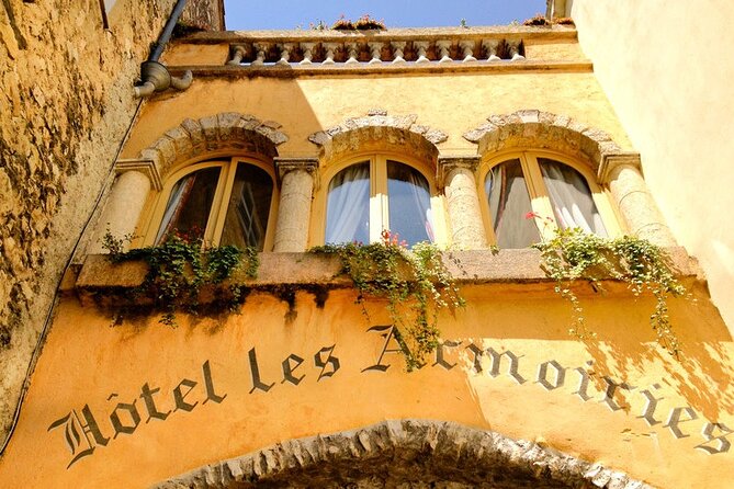 French Kiss Movie Locations in Paris With Private Guide - Expert Guide and Tour Expectations