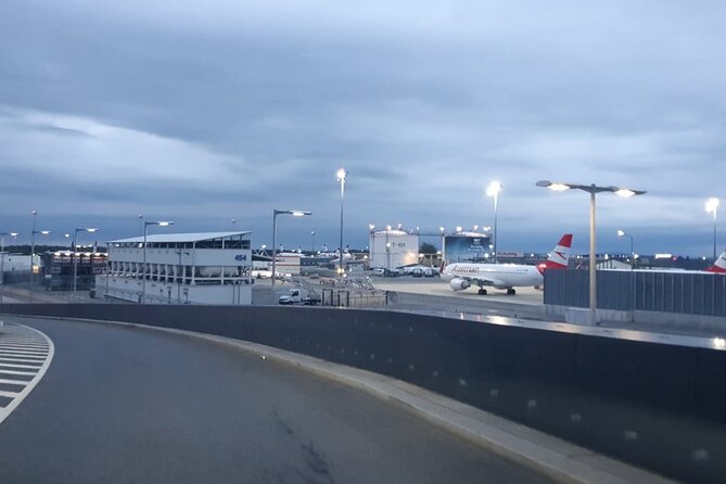 From Krakow to Vienna Airport Private Transfer - Service Details