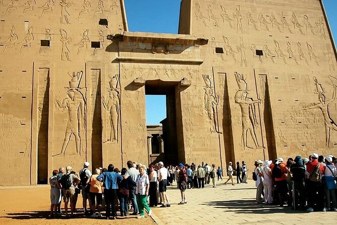 Full Day Private Historical Tour in Luxor - Lunch and Refreshment Options