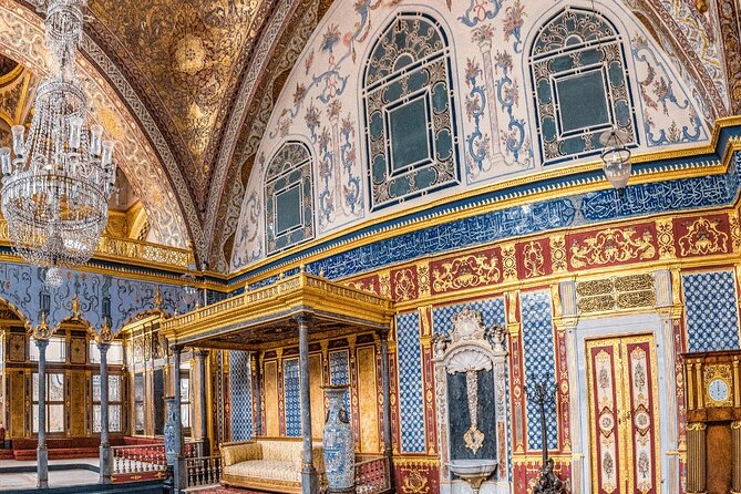 Hagia Sophia, Topkapı Palace, Blue Mosque & Hippodrome Tour - Meeting Options