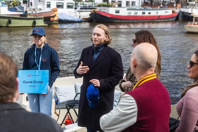 Highlights and Local Insights Canal Cruise Tour in Amsterdam - Meeting and Pickup Details