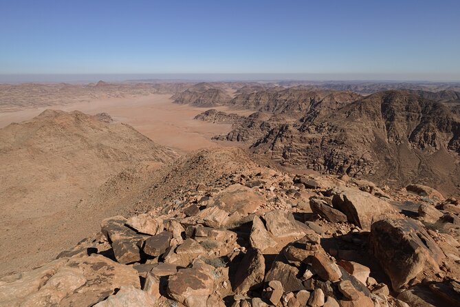 Hike to Jordan Highest Mountain, Umm Ad Dami With Meal and Stay - Pickup and Entrance Fee