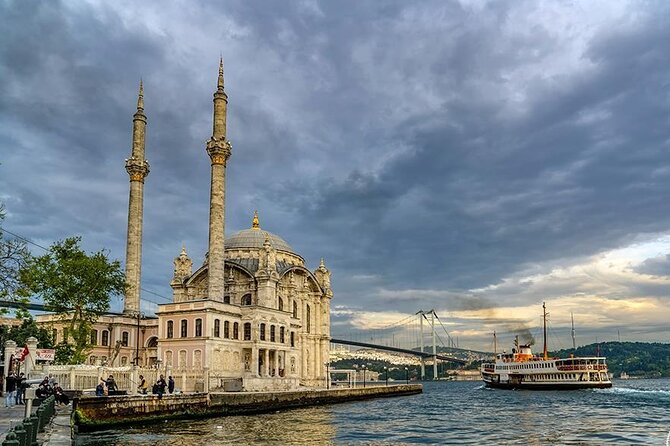 Istanbul - Full Day Bosphorus Cruise , Beylerbeyi Palace Tour With Lunch - Lunch Details