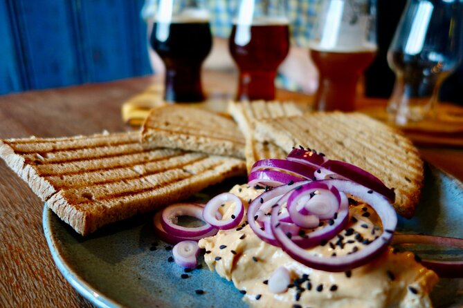 Munich Craft Beer & Cultural Walking Tour With Snacks