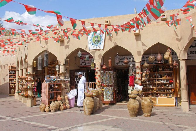 Nizwa , Bahla and Jabrin Fort (Tours and Sightseeing) - Tour Description