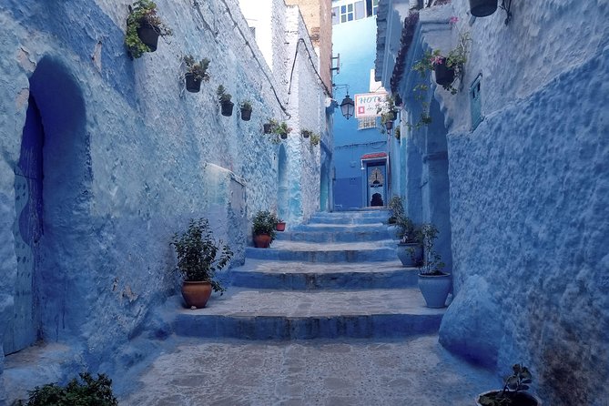 Overnight From Fez to Meknes,Volubilis and Chefchawen - Itinerary Highlights