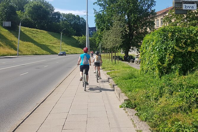 Private Bike Tour of Alternative Vilnius - Customer Reviews and Testimonials