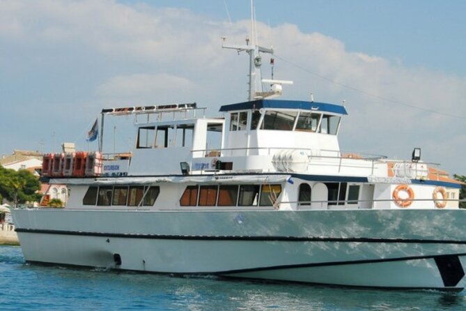 Private Boat Rental in Pula - Inclusions and Amenities