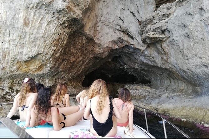 Private Boat Tour of the Island of Capri, Caves, Faraglioni - Meeting and Pickup