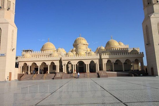 Private City Tours Hurghada - Pickup and Transportation Information