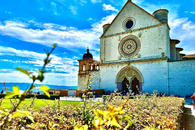 Private Day in Assisi With Round Trip From Rome - Itinerary Highlights