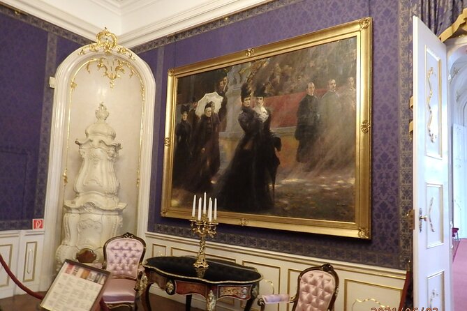Private Historical Tour in Queen Elisabeth Palace - Operator Information