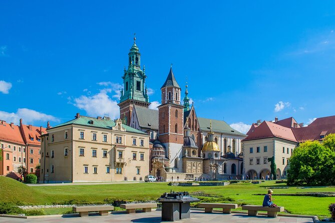 Private Tour of the Best of Krakow - Sightseeing, Food & Culture With a Local - Tour Highlights