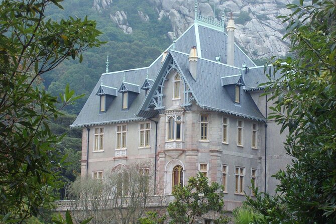 Private Tour to Pena Palace in Electric Vintage Car - Cancellation Policy