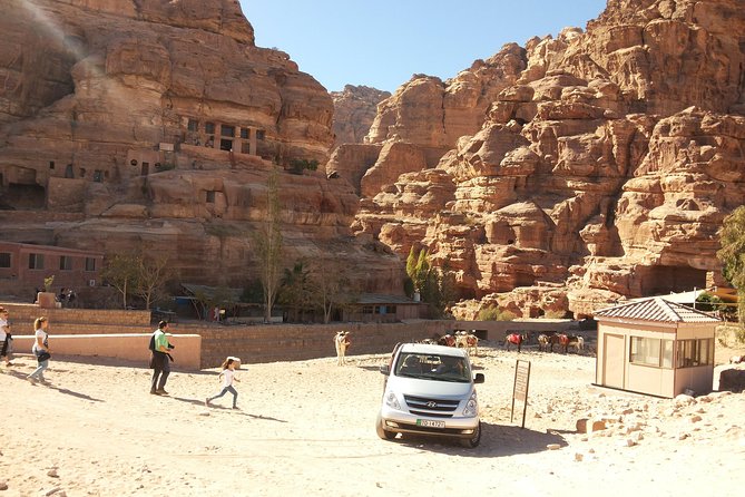 Private Transfer From Petra to Amman or Airport With Optional - Accessibility Information