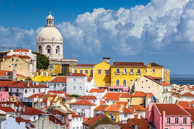 Private Transfer: Lisbon to Lisbon Airport LIS in Luxury Car - Availability