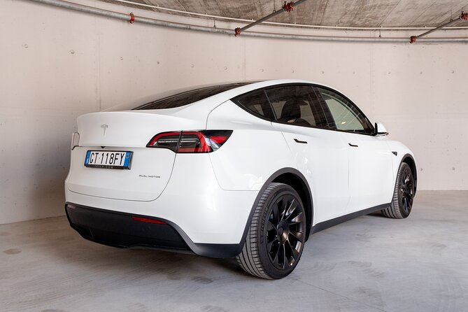 Rent Tesla Model Y LR