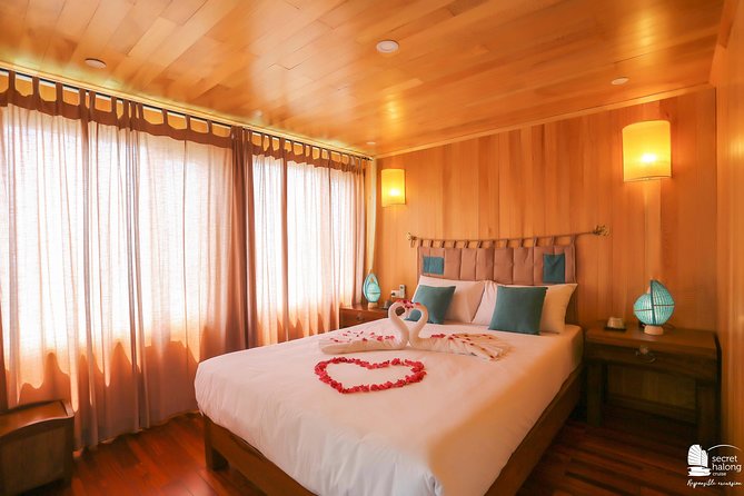 Secret Halong Cruise - the Responsible Excursion in Halong Bay - Positive Impact on Halong Bay
