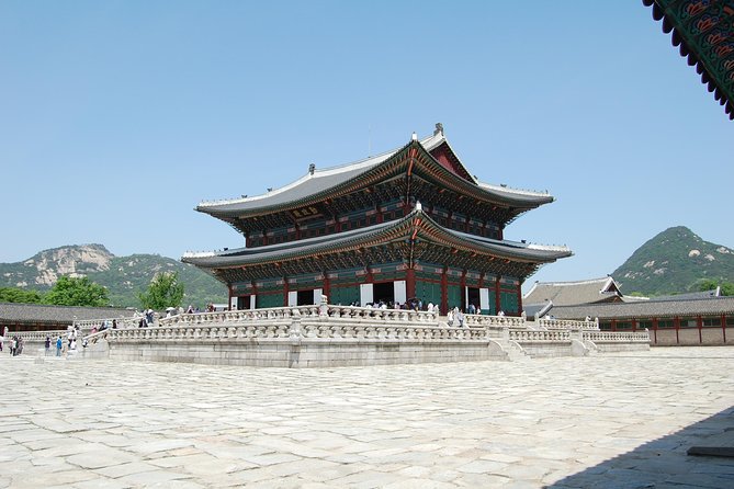 Seoul City Sightseeing Tour Including Gyeongbokgung Palace, N Seoul Tower, and Namsangol Hanok Village - Cultural Experiences