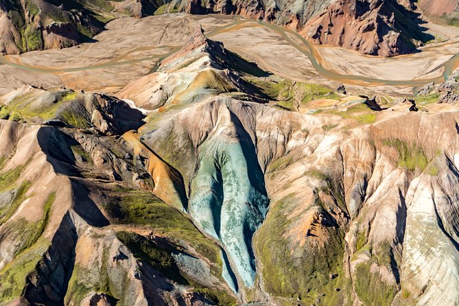 Sightseeing Flight Over Landmannalaugar and the Icelandic Highland - Experience Expectations and Accessibility